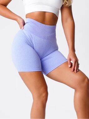 NVGTN Periwinkle Scrunch Seamless Biker Shorts Size Large High Waisted Gym